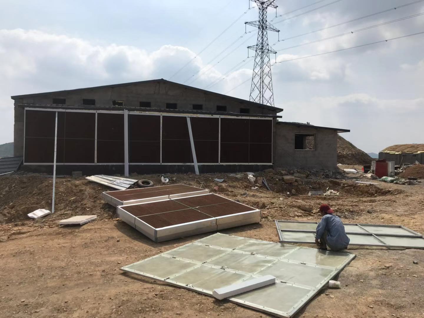 Introduction of several cooling equipment in pig farm